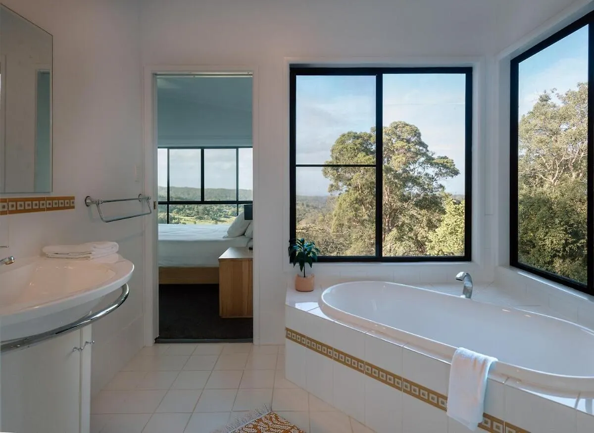 Luxury Hilltop Hideaway Private Outdoor Bath Stunning Hinterland Views Mapleton 0*,  Australia