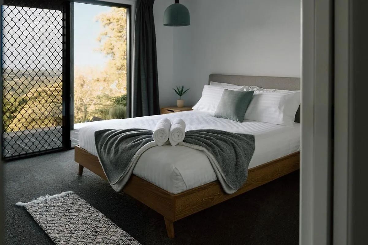 Dom wakacyjny Luxury Hilltop Hideaway Private Outdoor Bath Stunning Hinterland Views Mapleton
