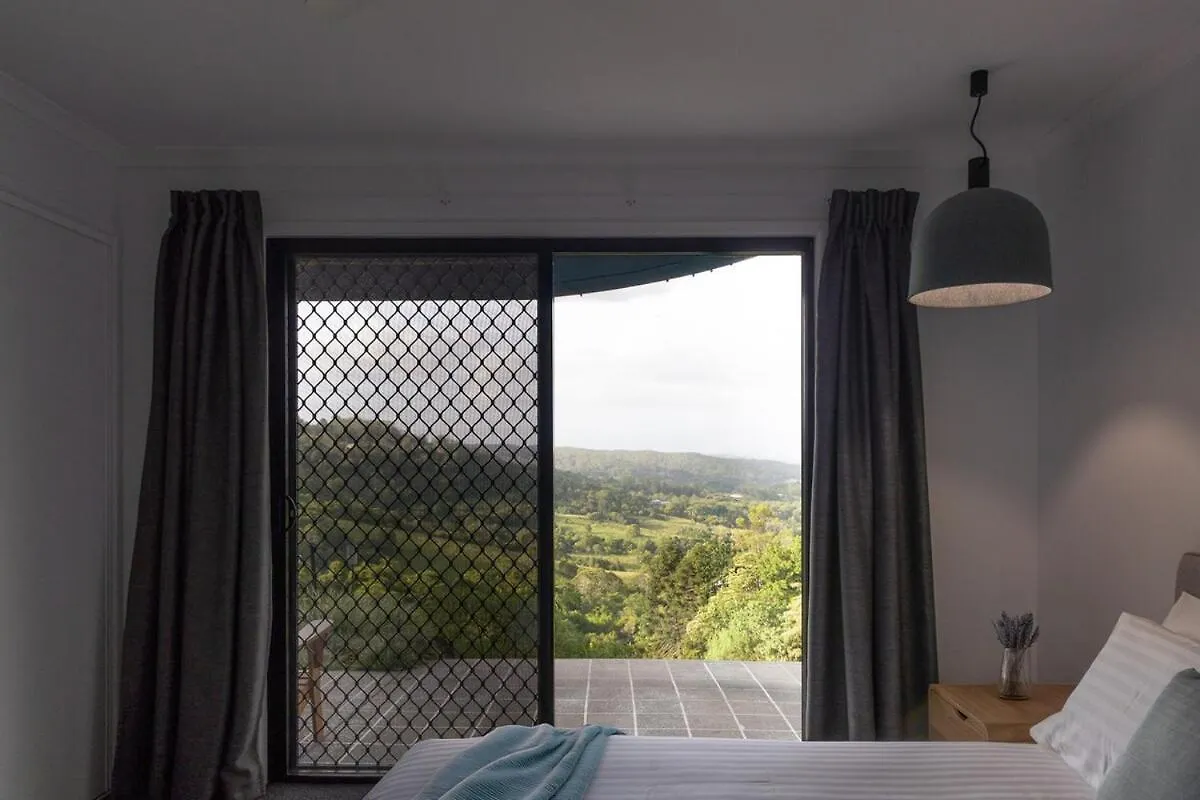 Luxury Hilltop Hideaway Private Outdoor Bath Stunning Hinterland Views Mapleton