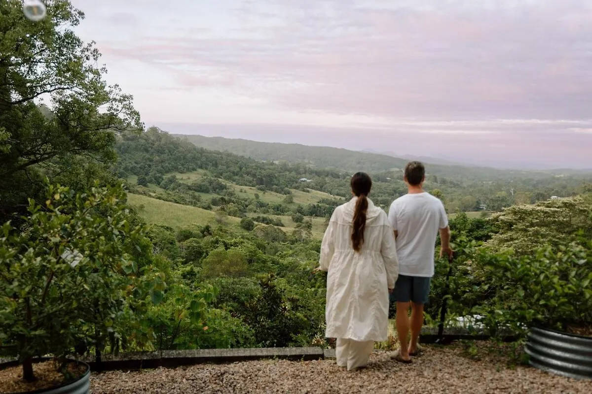 Luxury Hilltop Hideaway Private Outdoor Bath Stunning Hinterland Views Mapleton Australia